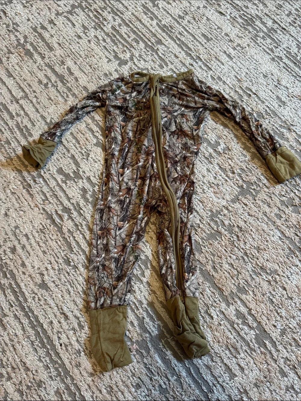 Bamboo Camo One-Piece Zipper Pajamas - size 3-6 month NWOT
